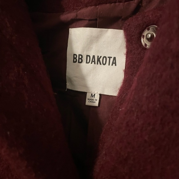 BB Dakota Coat - Picture 4 of 5